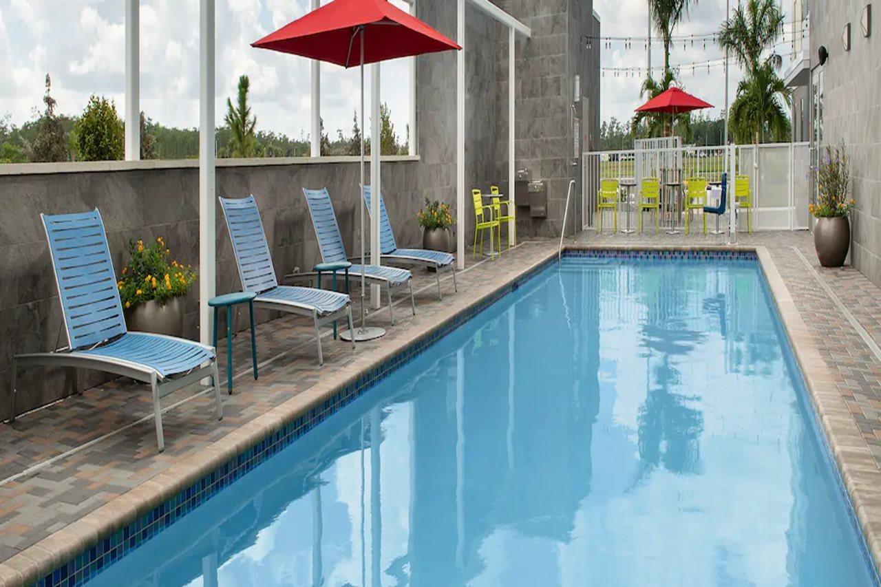 Home2 Suites By Hilton Fort Myers Airport Екстер'єр фото
