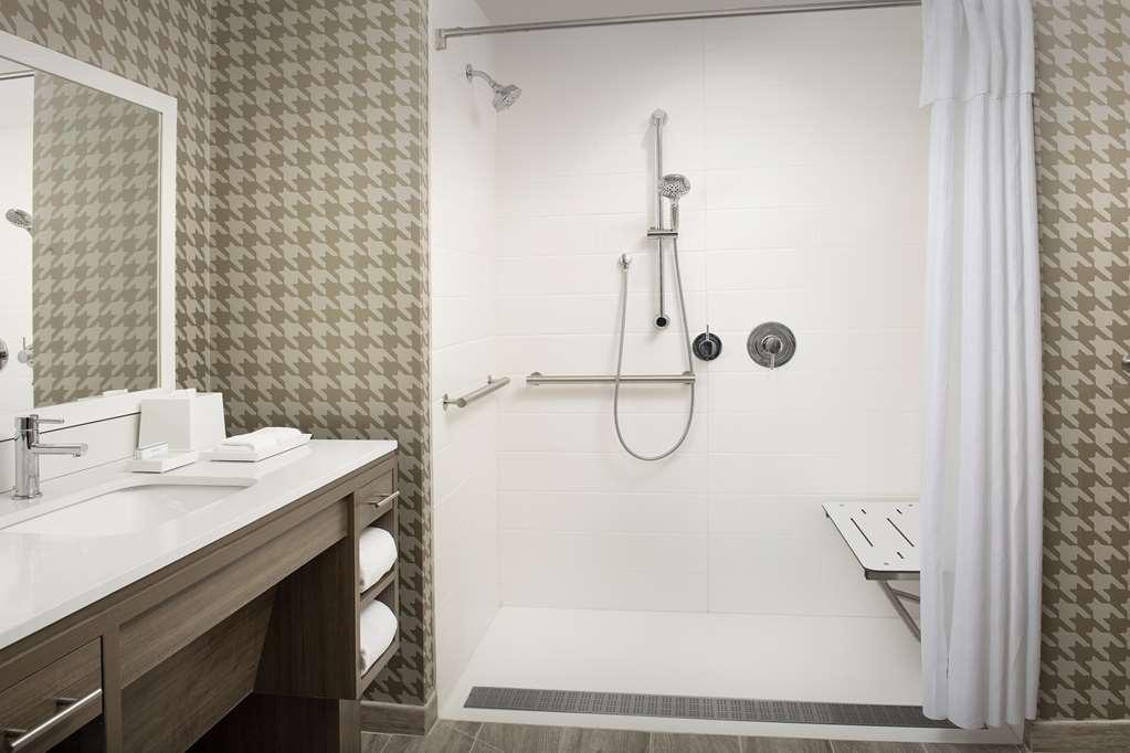 Home2 Suites By Hilton Fort Myers Airport Номер фото